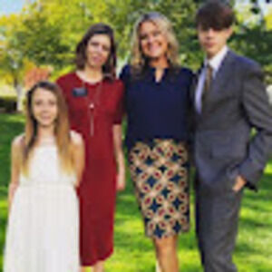 Meet your Posher, Julie